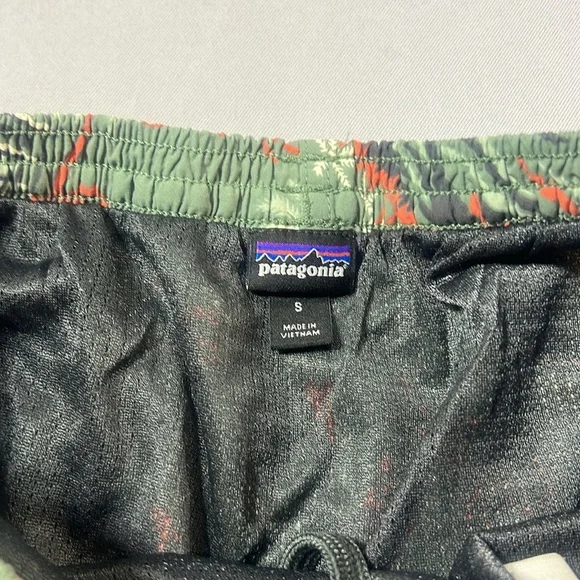 Patagonia swim trunks size Small - Picture 2 of 8